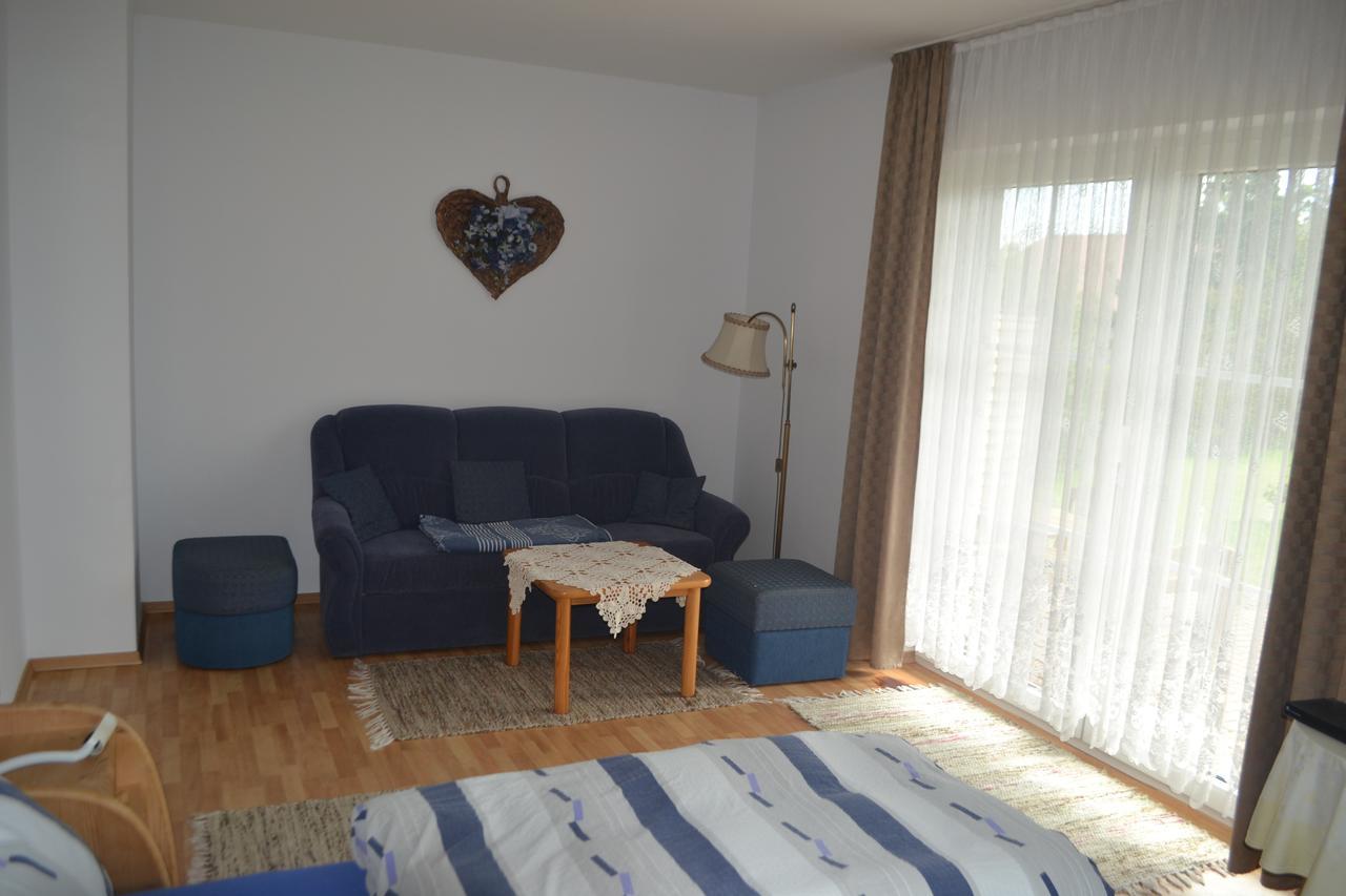 Haus Caecilia Apartment Warmensteinach Bagian luar foto